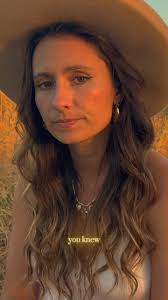 Hi 👋🏼 we're Madi + Jordan = MaJor Music ☺️ so excited to be here to help  artists take their songs to the finish line. We write and produce songs,  EPs and