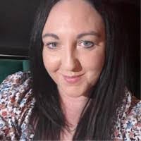 Siobhan Chapman's Instagram, Twitter & Facebook