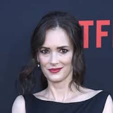 50+ Famous People Born On October 29