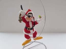 Xmas baubles disney christmas ornaments hallmark ornaments christmas crafts christmas decorations christmas ideas christmas birthday christmas time christmas stuff. Vintage Disney Goofy Christmas Ornament Disney Goofy Santa Etsy Christmas Ornaments Holiday Ornaments Vintage Disney