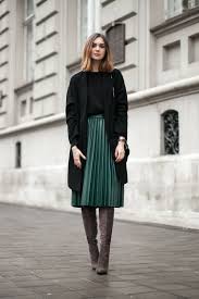 Comment Porter La Jupe Plissee En Hiver Idee Stylee Jupe Longue Plissee Mode Jupe Longue