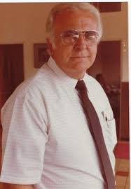 Lark Moore's Instagram, Twitter & Facebook