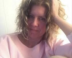 Kerry Petersen's Instagram, Twitter & Facebook