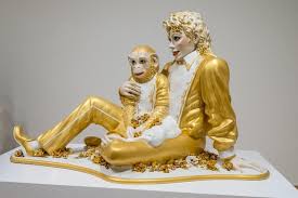 Find great deals on ebay for michael jackson statue. Michael Jackson Statue In Goldener Kostume Und Ein Affe Auf Den Knien Redaktionelles Foto Bild Von Ruhm Michael 163788841