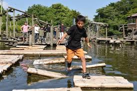 関東のおすすめ本格アスレチック施設18選 幼児から大人まで満喫 子供とお出かけ情報 いこーよ アスレチック 公園 子供 遊び場