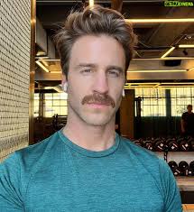 Lockhart Brownlie Wiki, Biography, Age, Gallery, Spouse and more