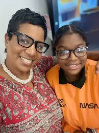 Ivy Hill's Instagram, Twitter & Facebook