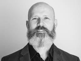 Roger Sisk's Instagram, Twitter & Facebook