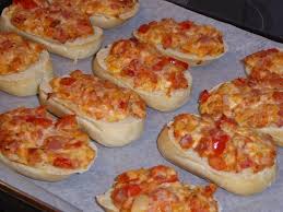 Die Besten Pizzabrotchen Aller Zeiten Von Zwergenmuomi Chefkoch Pizzabrotchen Pizzabrotchen Rezept Rezepte