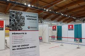 Podle dat z úterního rána se za prvních pár hodin zaregistrovaly tisíce lidí. Zlinsky Kraj Hlasi Brzy Nebudeme Mit V Ockovacich Centrech Koho Ockovat Praktici Maji Opacny Problem Zlin