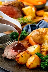 Step By Step Guide With Free Time Plan For Making A Delicious Roast Beef Dinner With Yorkshire Pudding Roast Potato Roast Beef Dinner Beef Dinner Roast Dinner