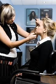 what is a permanent makeup artist s salary