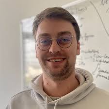 Max Mielke's Instagram, Twitter & Facebook