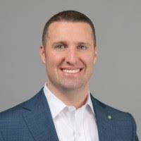 Stephanie Declue's Instagram, Twitter & Facebook