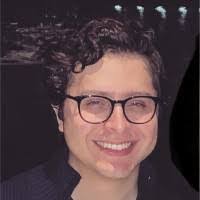 Carlos Yarleque's Instagram, Twitter & Facebook