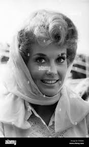 Donna douglas as 'elly may clampett' hi-res stock photography and images