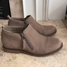 Hush Puppies Shoes Hush Puppies Mazin Cayto Bootie In Taupe Size 7 Poshmark