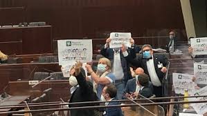 La piattaforma di poste italiane subentra il 3 aprile dopo il flop aria. Axv6qufv 2yusm