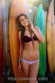 Resultado de imagem para hottest surf girls