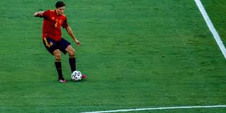 Born 16 january 1997) is a spanish professional footballer who plays as a centre back for villarreal. Emj8iublwkwhsm