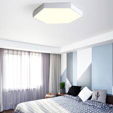 Milchiges glas, verchromte fassungen, runde oder eckige formen: Led Deckenleuchte Modern Hexagon Design Fur Schlafzimmer