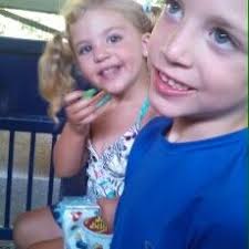 Melissa Enyart's Instagram, Twitter & Facebook