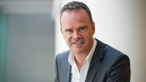Neben seiner tätigkeit als sportreporter wurde oliver welke einem breiten publikum als moderator der erfolgssendung „heute show bekannt. Christian Sievers Privat So Lebt Das Gesicht Aus Den Heute Nachrichten News De