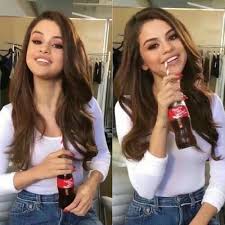 80 Cute Selena Gomez Outfits To Inspire You Selenagomezoutfits Selenagomez Summeroutfits Selena Gomez Outfits Selena Gomez Selena Gomez Style