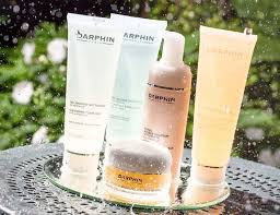 Dari proses formulasi sehingga pengeluaran, tidak sampai dua bulan. 20 Produk Skincare Prancis Terbaik 2020 Must Have French Pharmacy