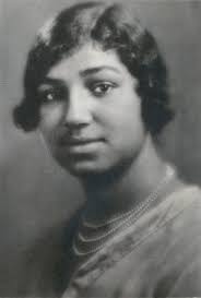 Beatrice Howard's Instagram, Twitter & Facebook