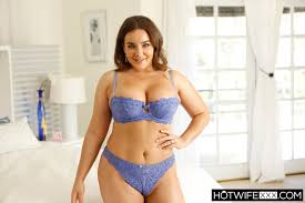 Natasha Nice Natashas Husband Strengthens Their Bond Hot Wife XXX - Curvy  Erotic