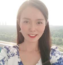 Bee Ser updated her profile picture.