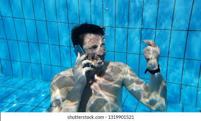 Phone Under Water Images Stock Photos Vectors Shutterstock