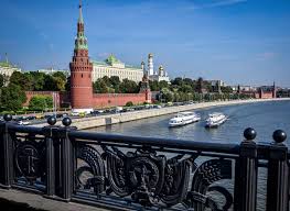Est is 8 hours behind moscow, russia time. Moscow Reopens Flights To Several More Countries From Sept 21 Daily Sabah