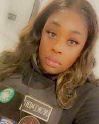 Nique Johnson (@lipglossndpistols) • Instagram photos and videos