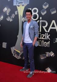 Zayne Adli Kullanicinin Keremcem Panosundaki Pin Unluler Erkek Modasi Stil