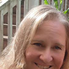 Tree trimmers for large trees in Kohala?