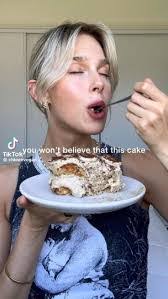 Alicia Cantrell's Instagram, Twitter & Facebook