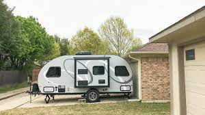 How much a travel trailer should cost. How Much Does It Cost To Store An Rv Getaway Couple