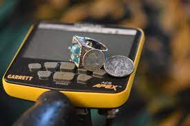 Does anyone have any experience and/or opinions on this device? Hoover Boys First Garrett Apex Hunt Friendly Metal Detecting Forums