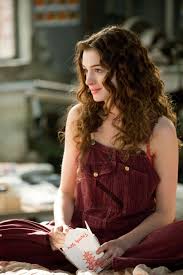 If you're looking to do something different to your hair color but don't want to spend a lot of money, colorist to the stars marie robinson has some advice. Loveandotherdrugs Annehathaway Anne Hathaway Curly Hair Styles Hair Inspiration
