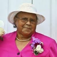 Lenora Lynch's Instagram, Twitter & Facebook