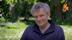 Former partner of oma, floris alkemade invited xdga to together realize the built project. Floris Alkemade We Leven In Een Revolutionaire Tijd Maatschapwij