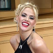 Anna the prophetess, in the gospel of luke. Anna Nicole Smith Neues Foto Von Tochter Dannielynn Verblufft Gala De