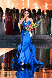 Miss universe 2015 pia wurtzbach gets real about beauty pageants and shooting your shot. Miss Universe 2015 Winner Pia Alonzo Wurtzbach Pageant Dresses Pia Wurtzbach Miss Universe 2015