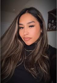 Mariana Bowman's Instagram, Twitter & Facebook