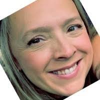 Kerry Crouse's Instagram, Twitter & Facebook