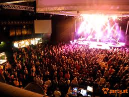 The entrance through the gasometer mall (second floor in gasometer b) and the external entry from the guglgasse. Party At Photos 20 Jahre Count Basic Planet Tt Bank Austria Halle Im Gasometer