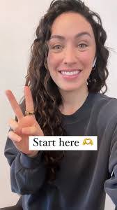 Danielle Roach's Instagram, Twitter & Facebook