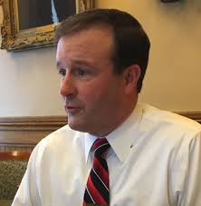 GOP leader sees 'reform dividend' in changing bargaining rights; unions  protest